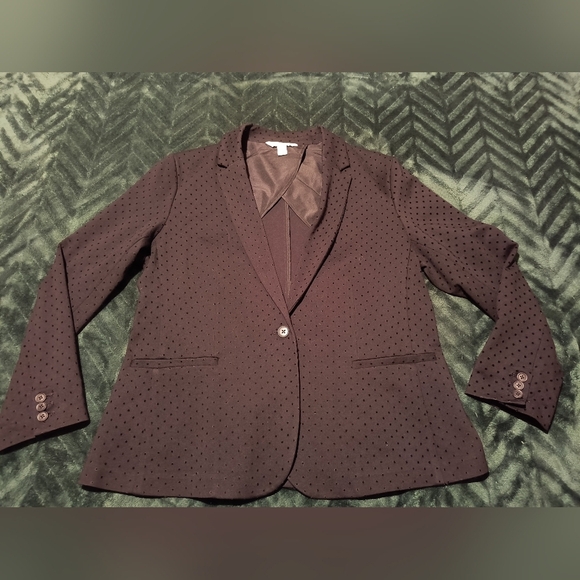 Old Navy women jacket. Size XL. Color black. Excellent condition. - Picture 1 of 7